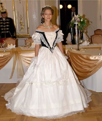 2007.Sisi-bal-3